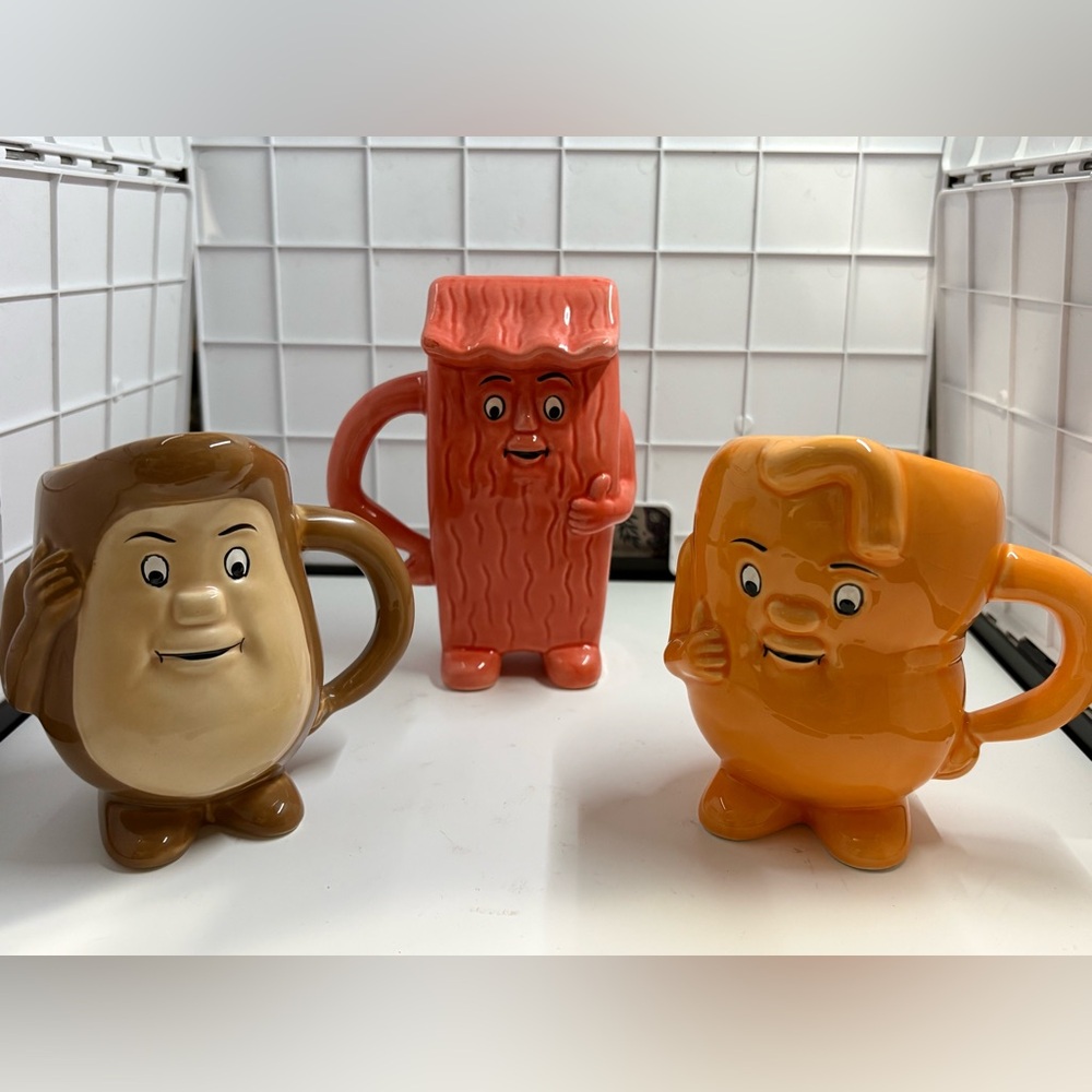 Anthropomorphic Ceramic Mugs featuring Liver, Muscle and Stomach